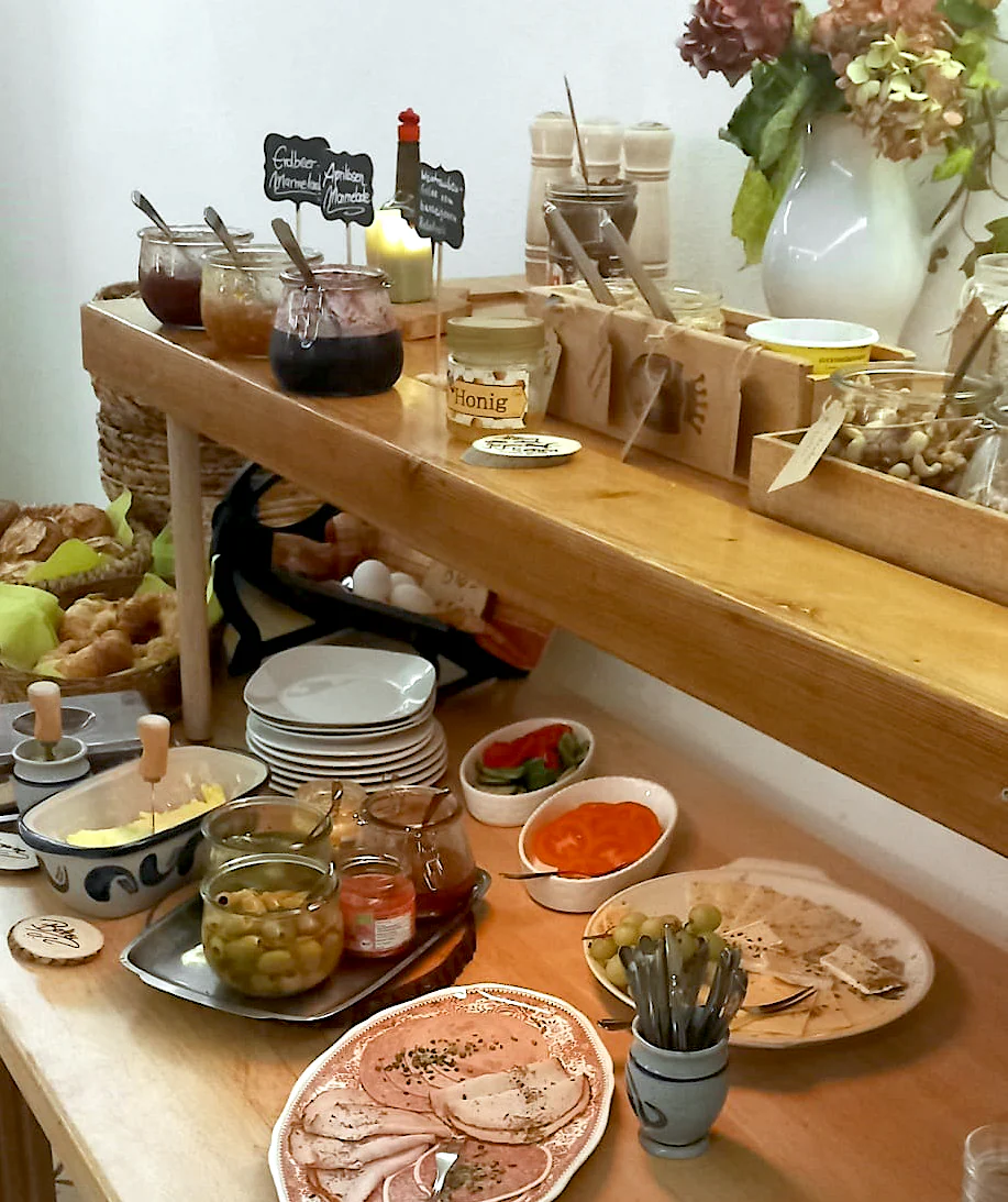 Frühstücksbuffet im Landhaus Gräfendhron