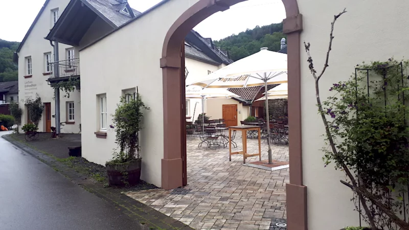 Schwelleinfreier Zugang zum Innenhof